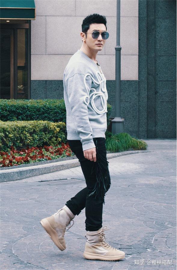明星穿搭男，巷弄深处的时尚探索