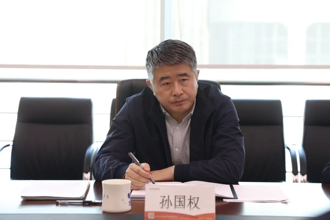 财政部孙国府最新动态与小巷深处的味觉奇遇
