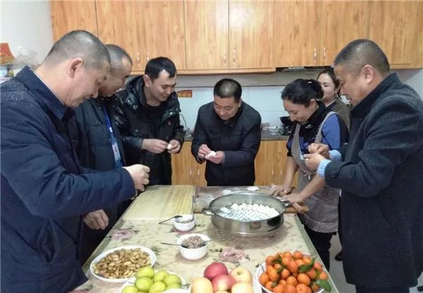 恰锦绣年华，与自然美景的邂逅与内心的平和之旅最新章节